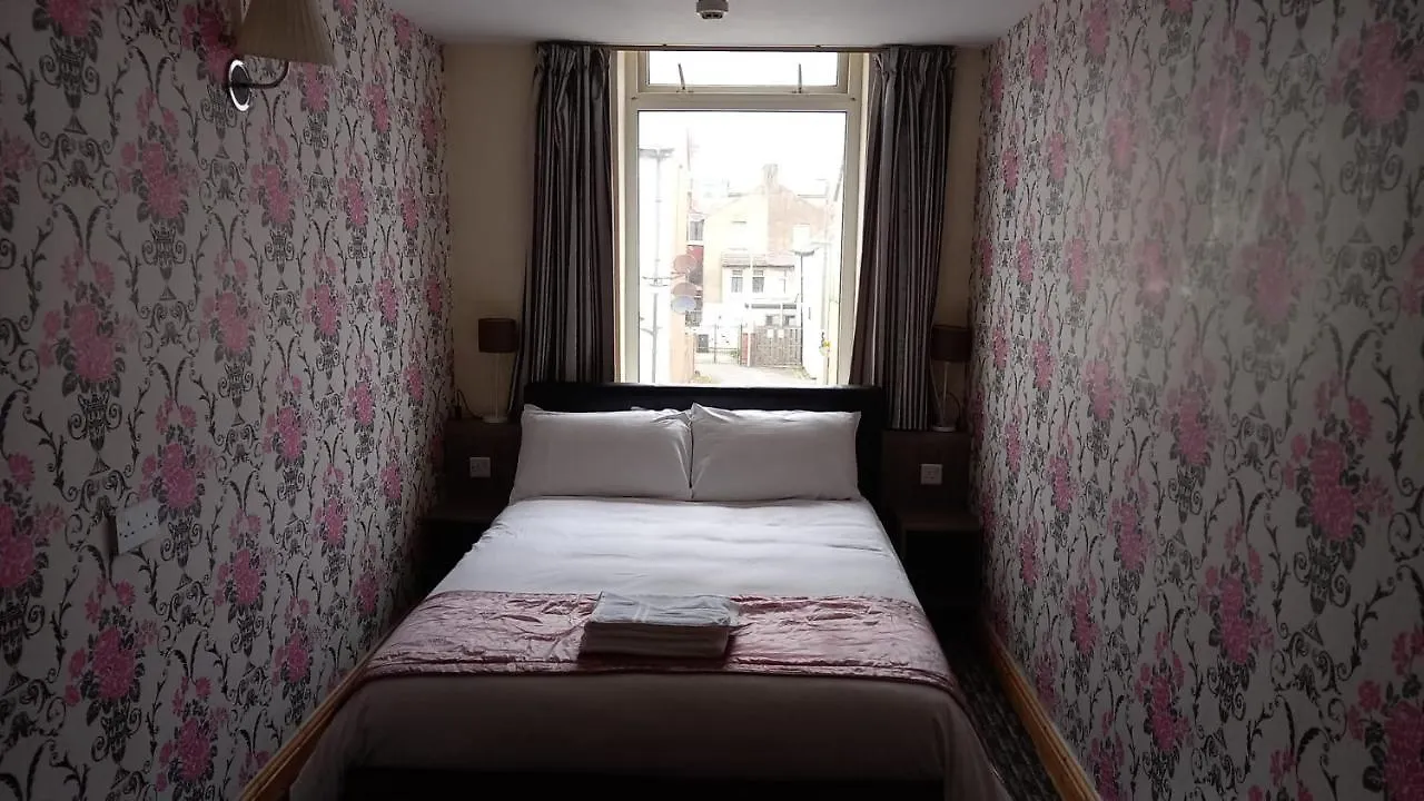 Guest house The Clarendon Hotel Blackpool