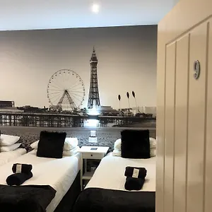 Hotel Happy Return, Blackpool